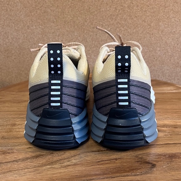 Nike
Lunar roam
'sesame
Brand new
NWOT - Picture 5 of 9